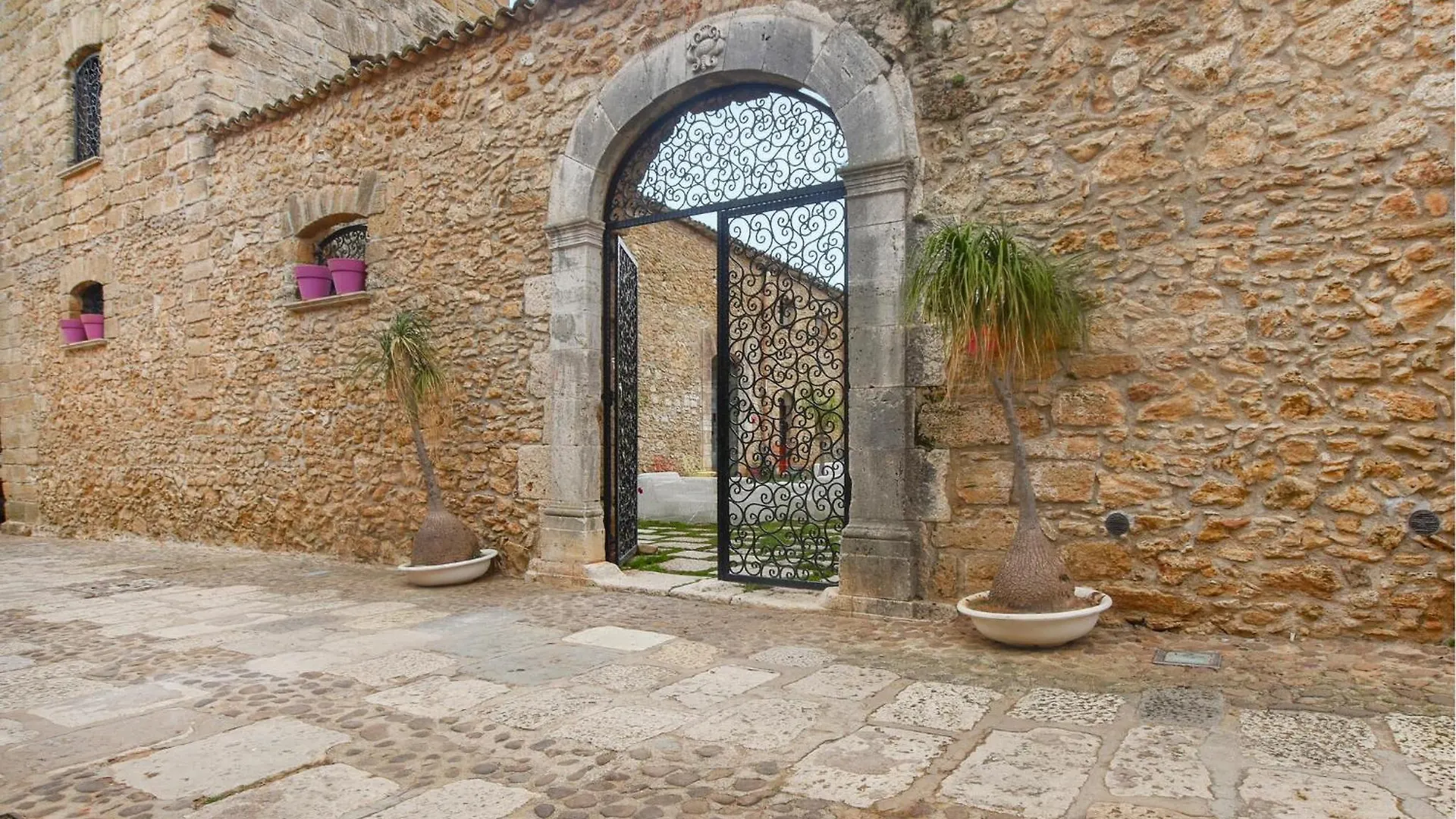 Holiday home Cozy Home In Partinico With Outdoor Swimming Pool